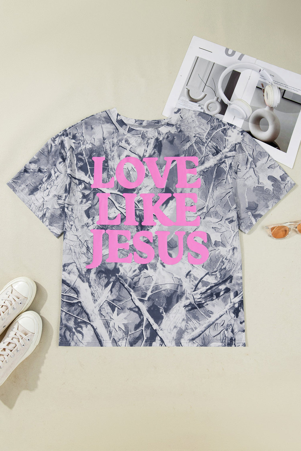 Plus Size Woodland Camo LOVE LIKE JESUS T-Shirt