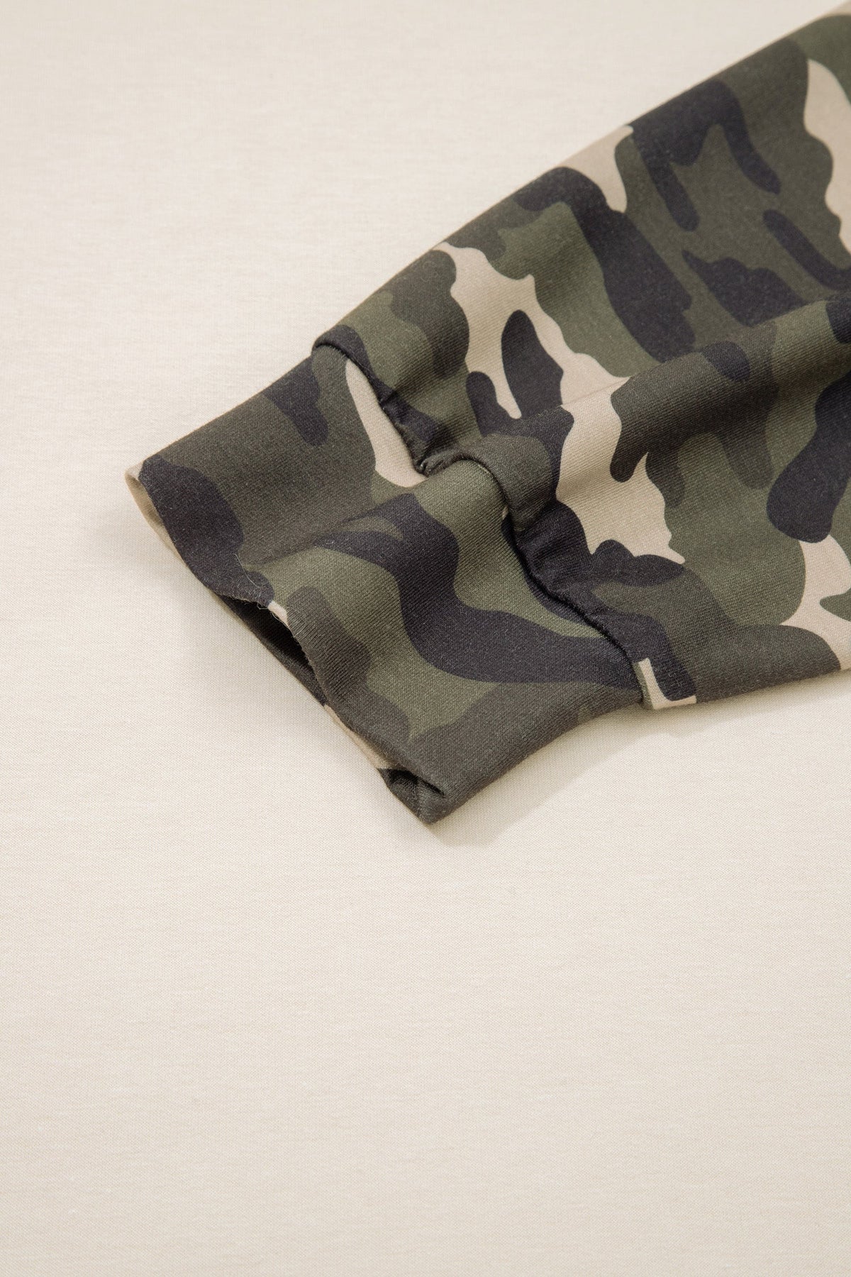 Plus Size Camo Patchwork Raw Hem Sweatshirt