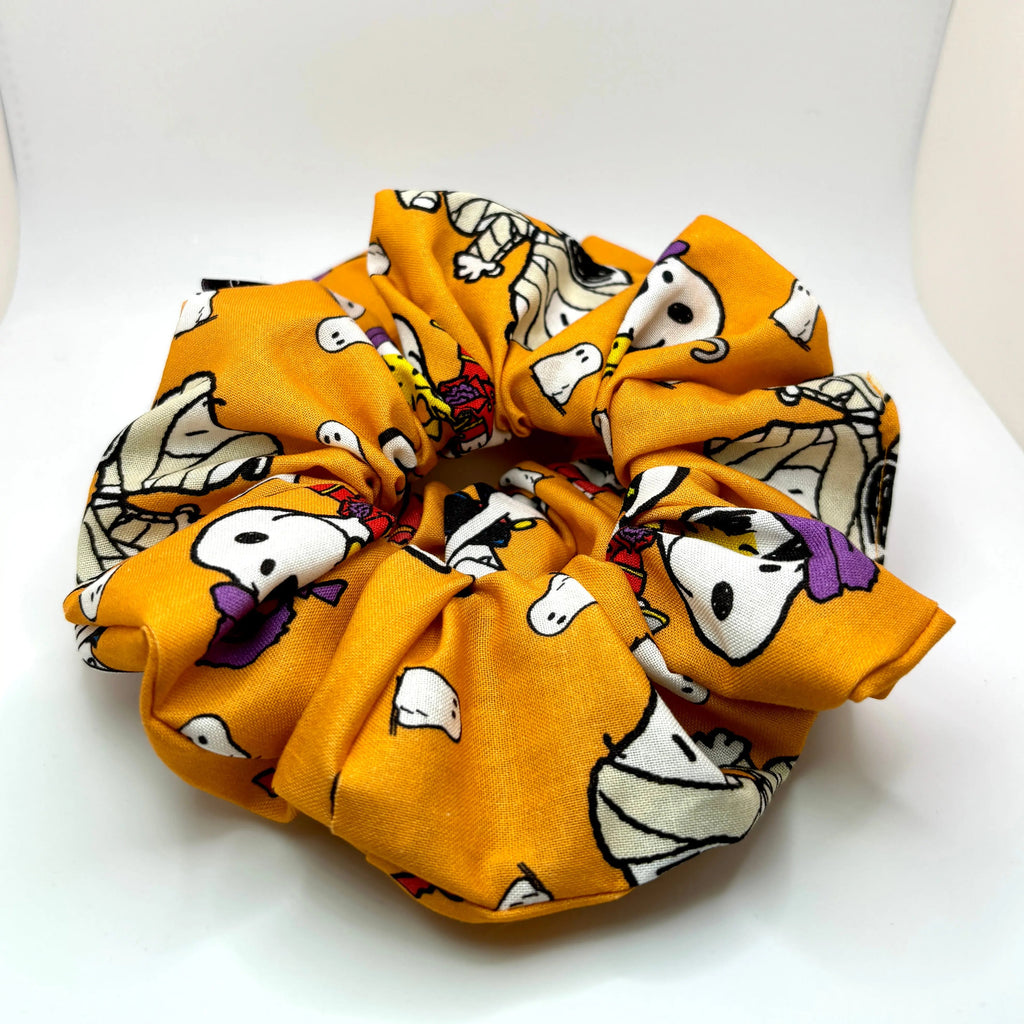 Spooky Peanuts Halloween Scrunchie