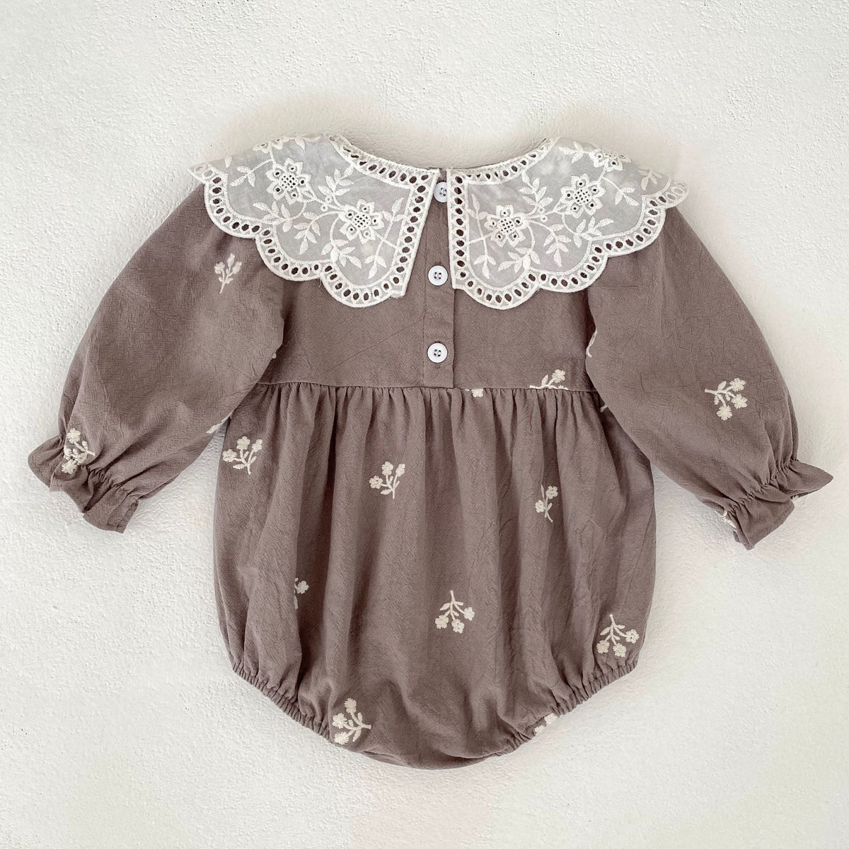 Girls Lace Romper With Long Sleeves And Embroidery