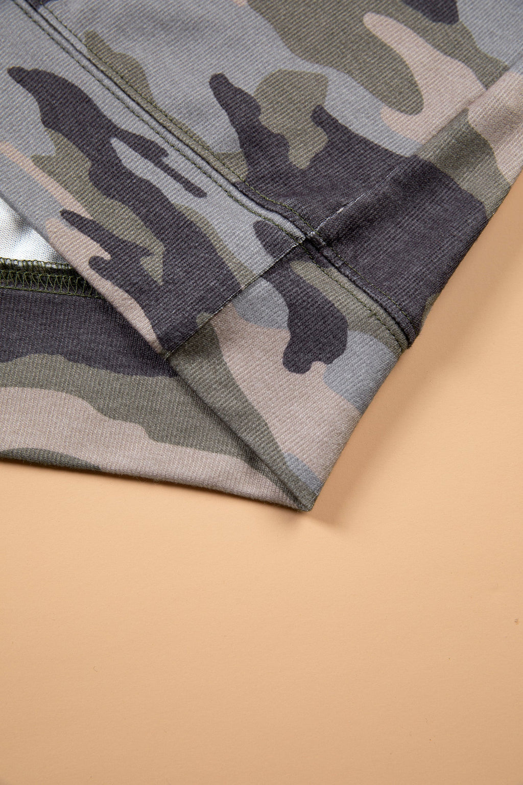 Plus Size Camo Crew Neck Long Sleeve Sweatshirt