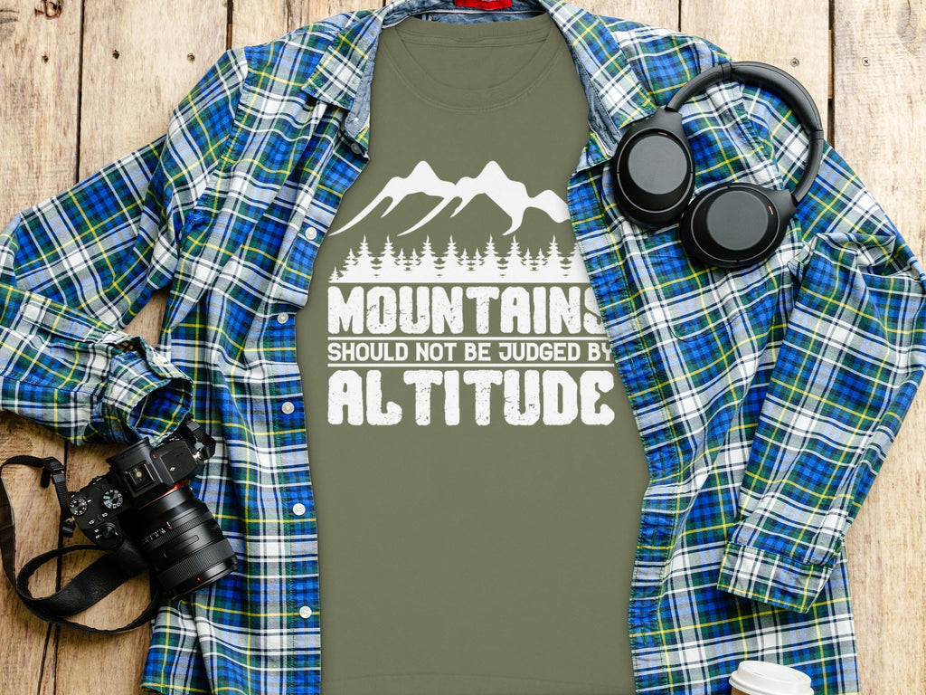 Mountains Should Not Be Judged By Altitude Graphic Long Sleeve T-Shirt
