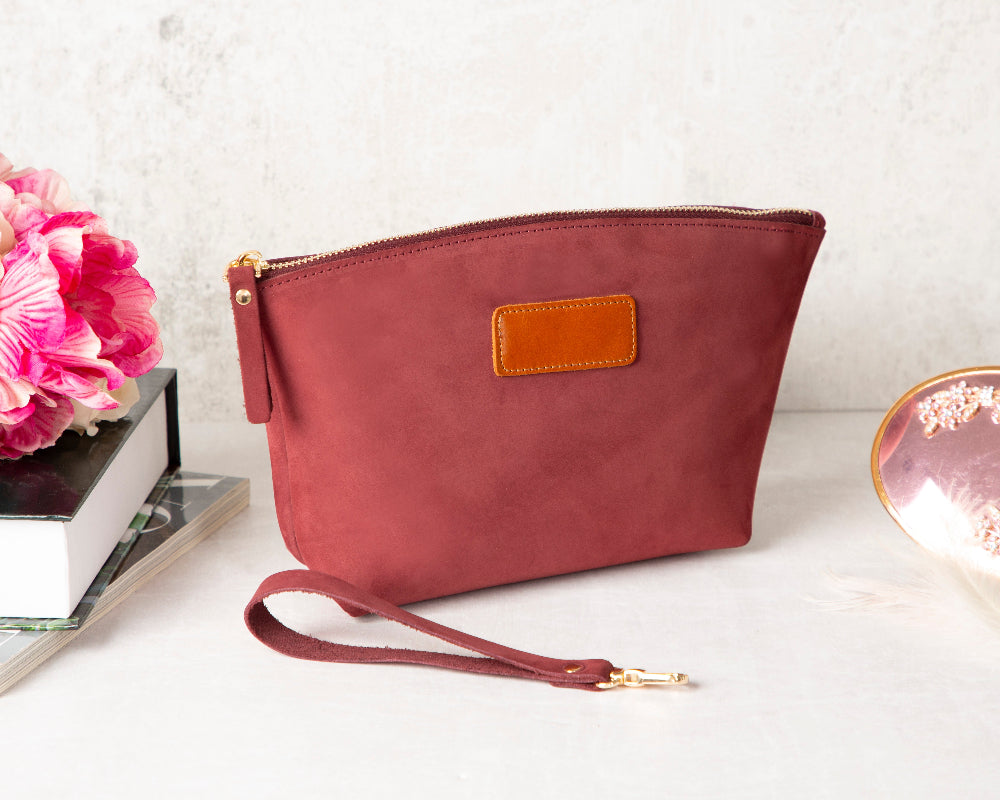 Luna Leather Makeup Bag – Genuine Leather Toiletry & Dopp Kit for Men & Women for Travel Elegance | Minimal & Handcrafted