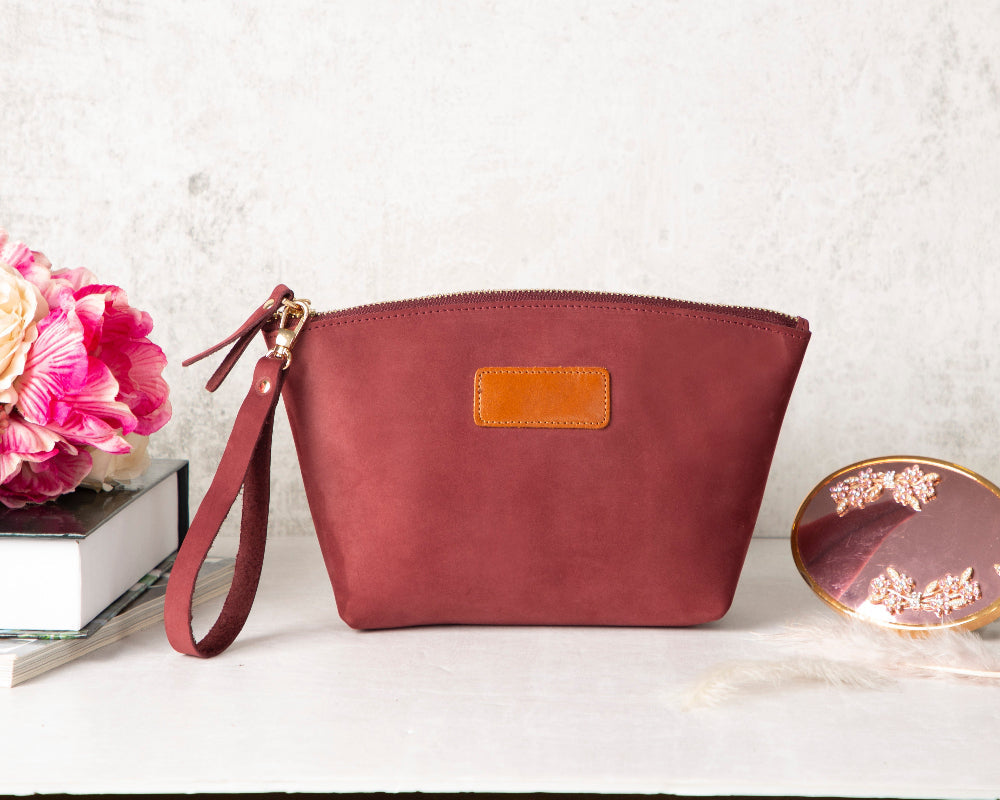 Luna Leather Makeup Bag – Genuine Leather Toiletry & Dopp Kit for Men & Women for Travel Elegance | Minimal & Handcrafted