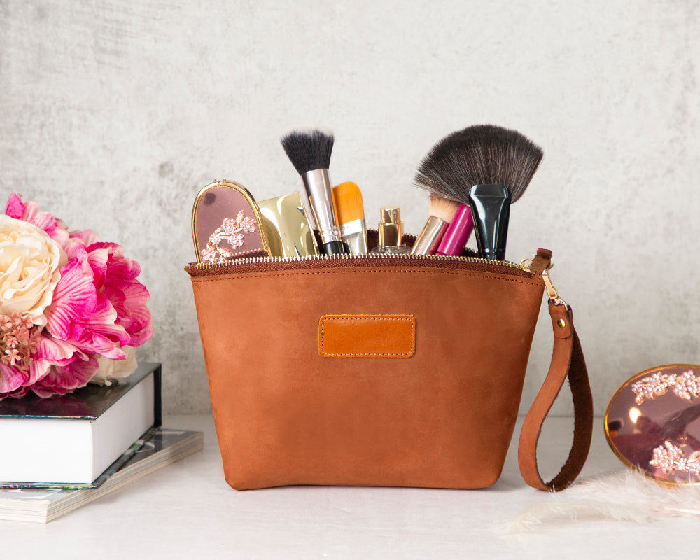 Luna Leather Makeup Bag – Genuine Leather Toiletry & Dopp Kit for Men & Women for Travel Elegance | Minimal & Handcrafted