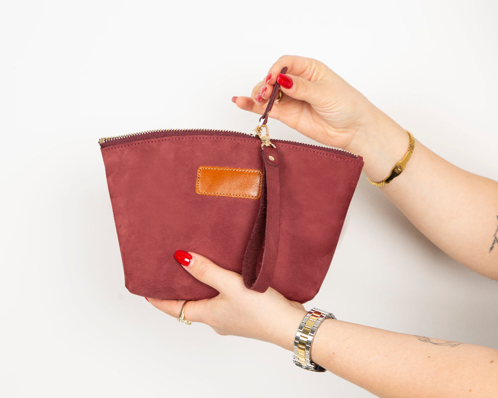 Luna Leather Makeup Bag – Genuine Leather Toiletry & Dopp Kit for Men & Women for Travel Elegance | Minimal & Handcrafted