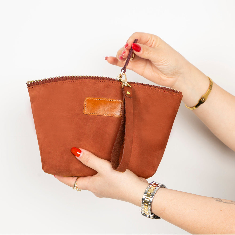 Luna Leather Makeup Bag – Genuine Leather Toiletry & Dopp Kit for Men & Women for Travel Elegance | Minimal & Handcrafted
