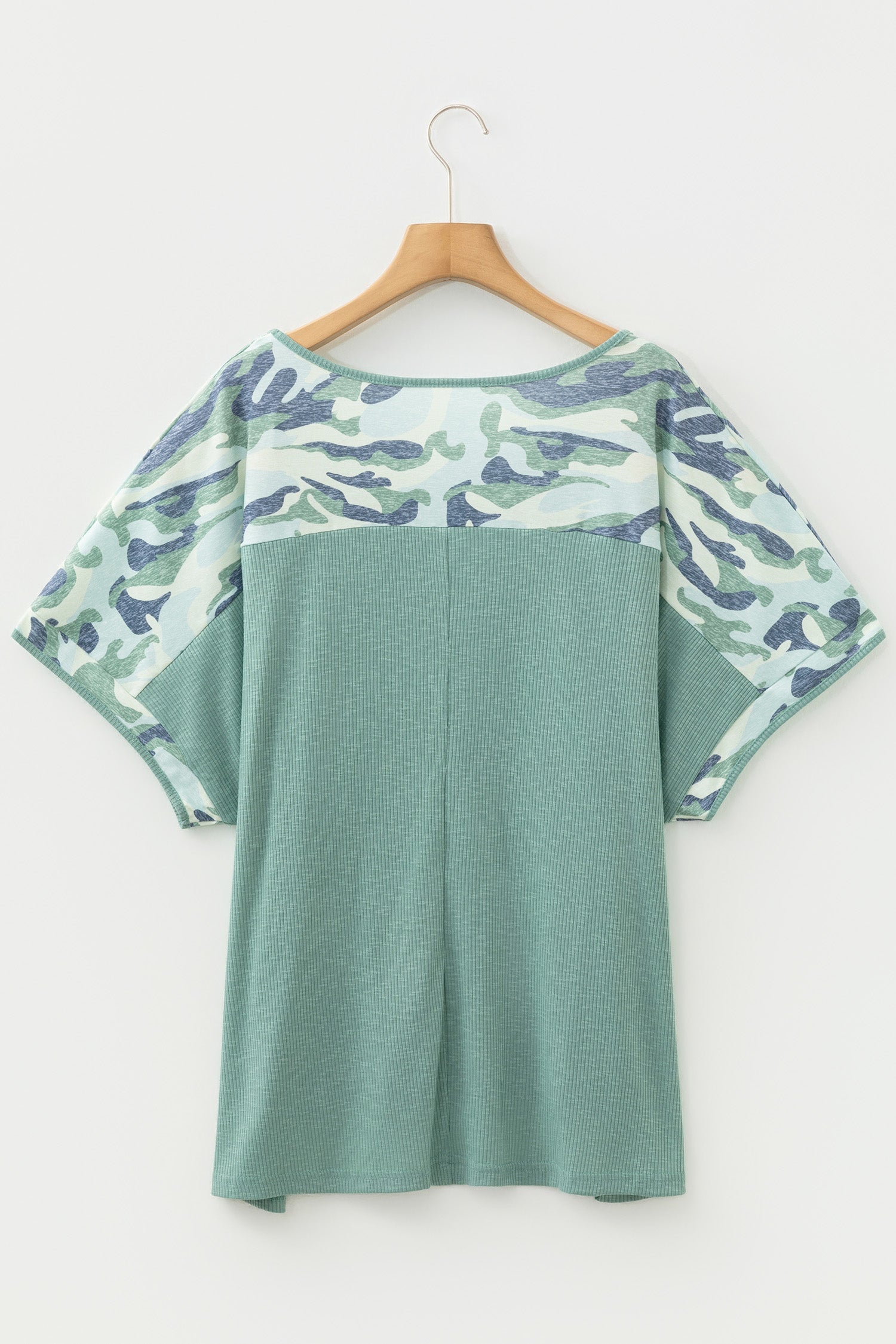 Plus Size Camo Patchwork Ribbed V-Neck Tee