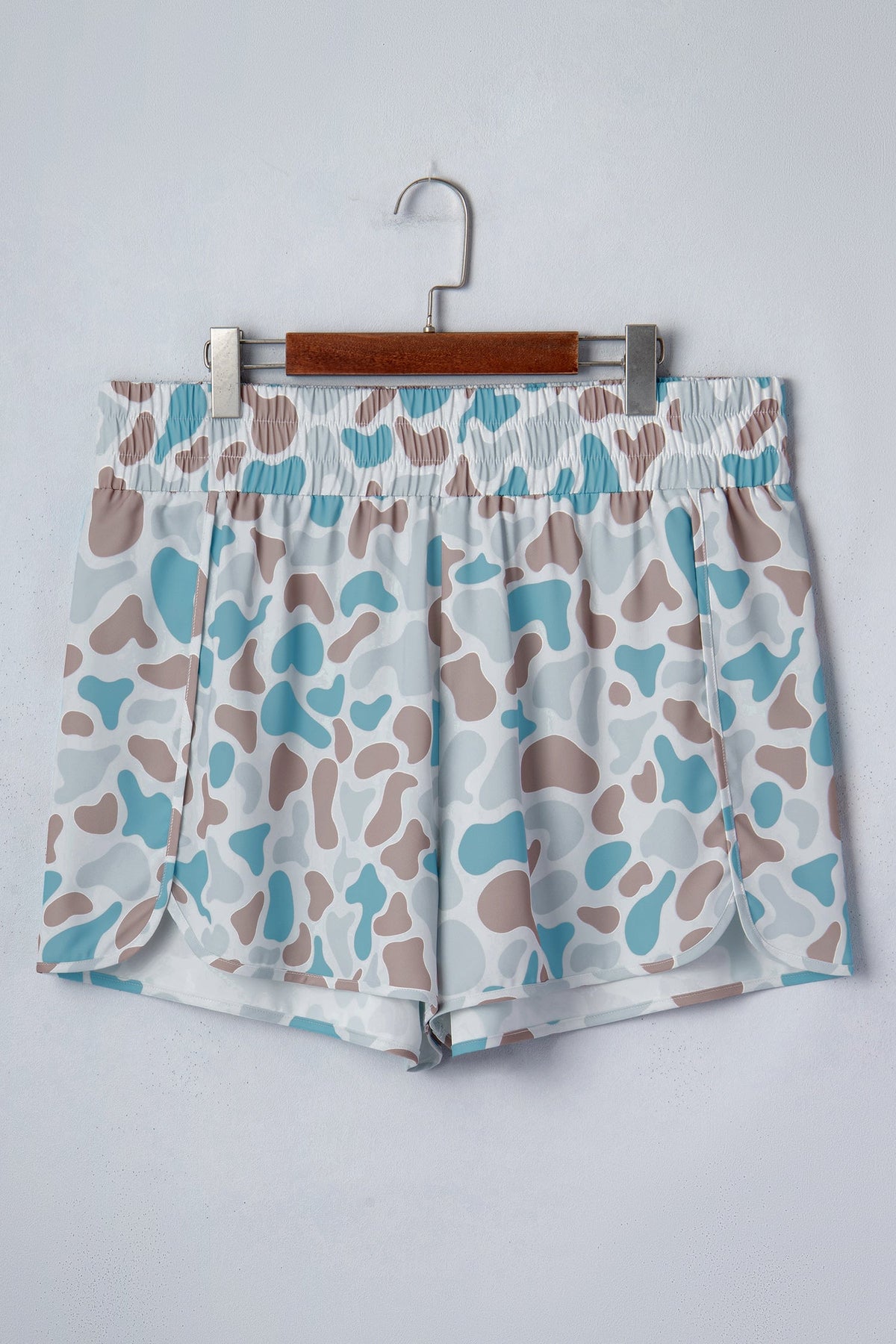 Plus Size Camo Elastic Waist Athleisure Shorts