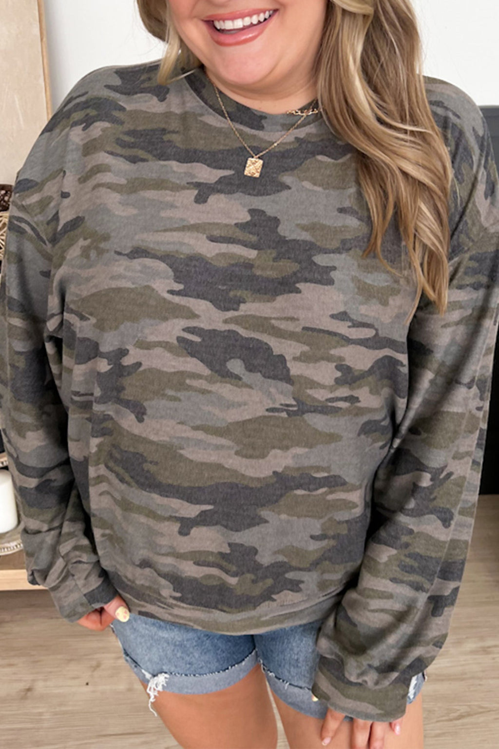 Plus Size Camo Crew Neck Long Sleeve Sweatshirt