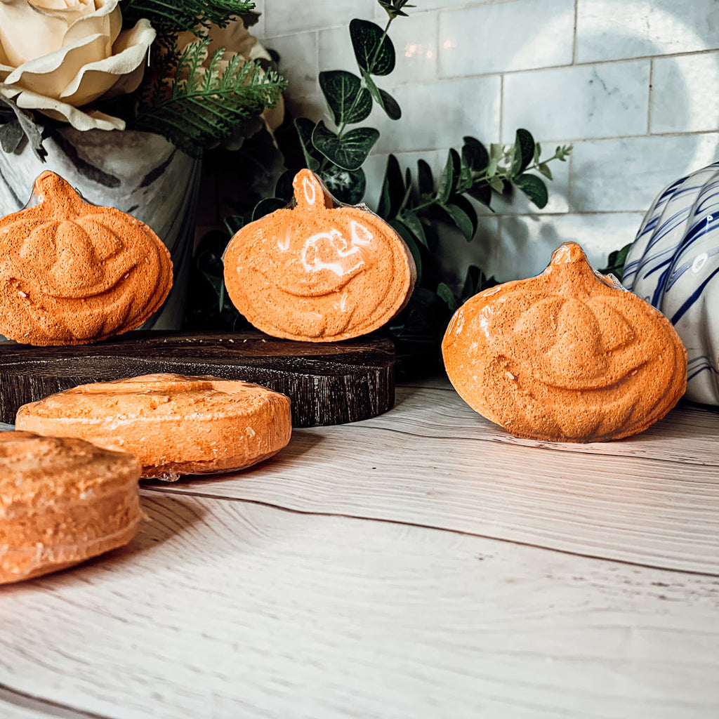 Pumpkin Spice Bath Bomb 3.5oz Fall Scented Bath Fizzy Gift For Women