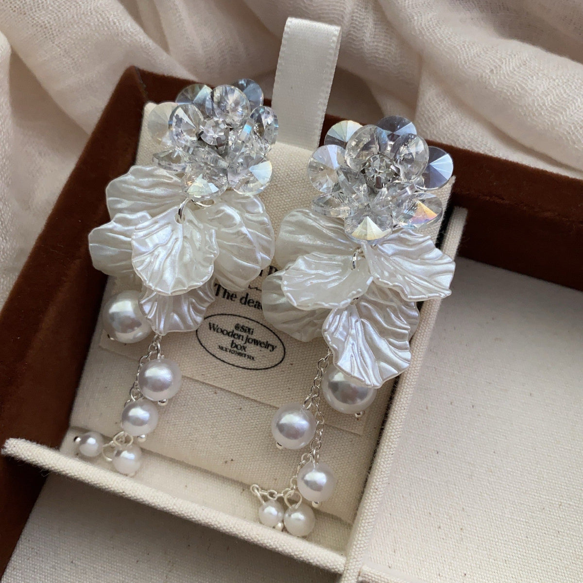 Flower Simple Elegance Retro Elegant Natural Soft Earrings