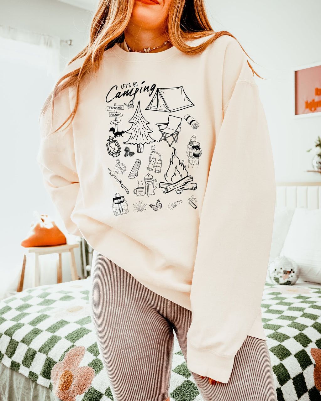 Sketched Mountain Nature Comfort Colors Garment-Dyed Sweatshirt – Camping & Hiking Outdoor Graphic