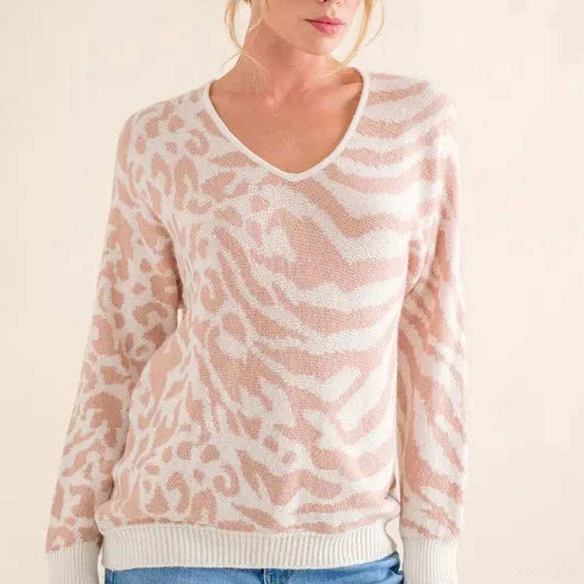 Bold Leopard-Zebra Combo Casual Sweater: Fashion-Forward & Comfortable