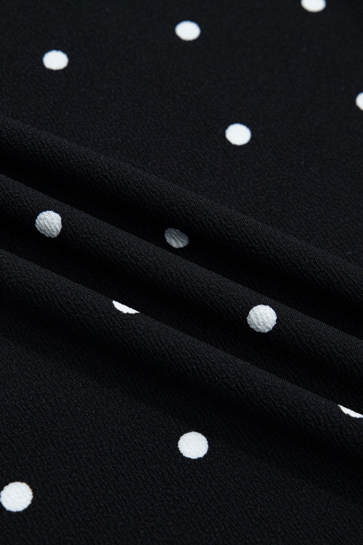 Plus Size Polka Dot Scallop Hem T-Shirt