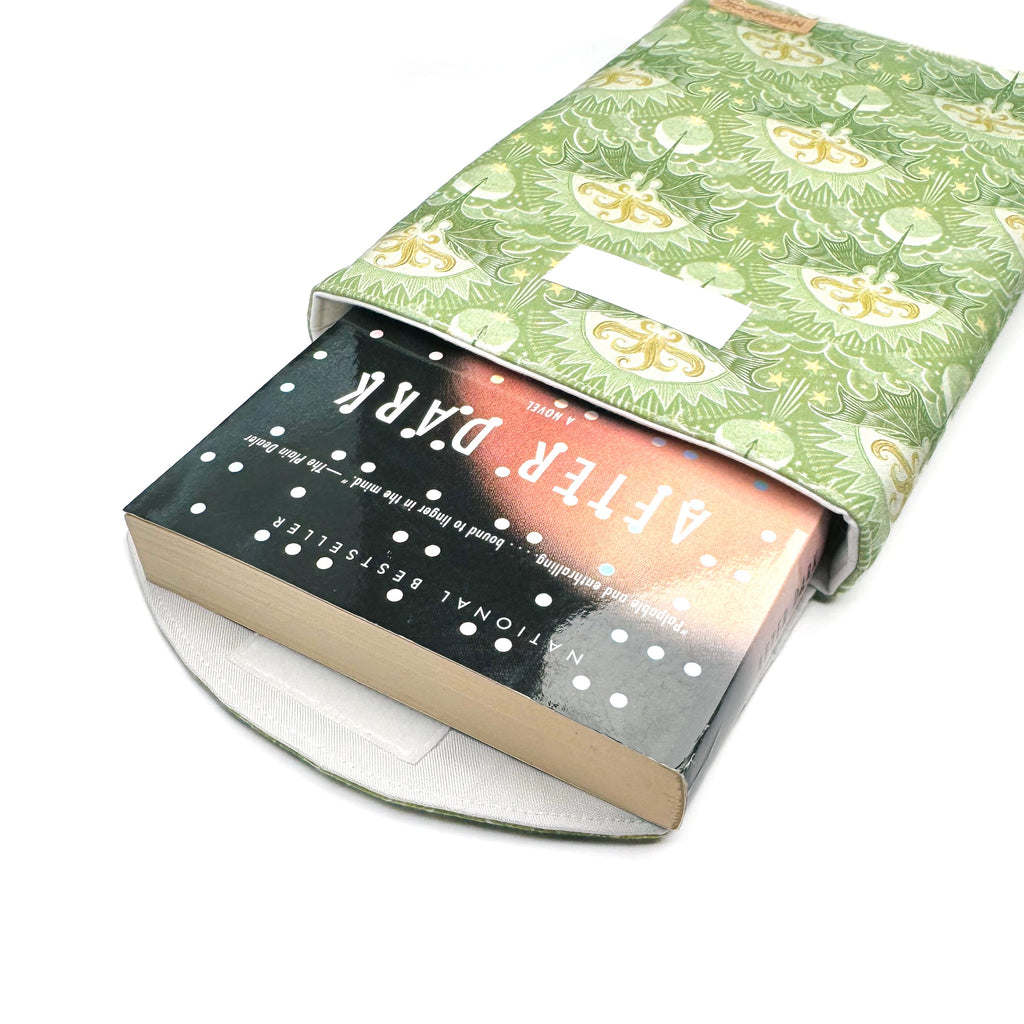 Book Sleeve | green dragons
