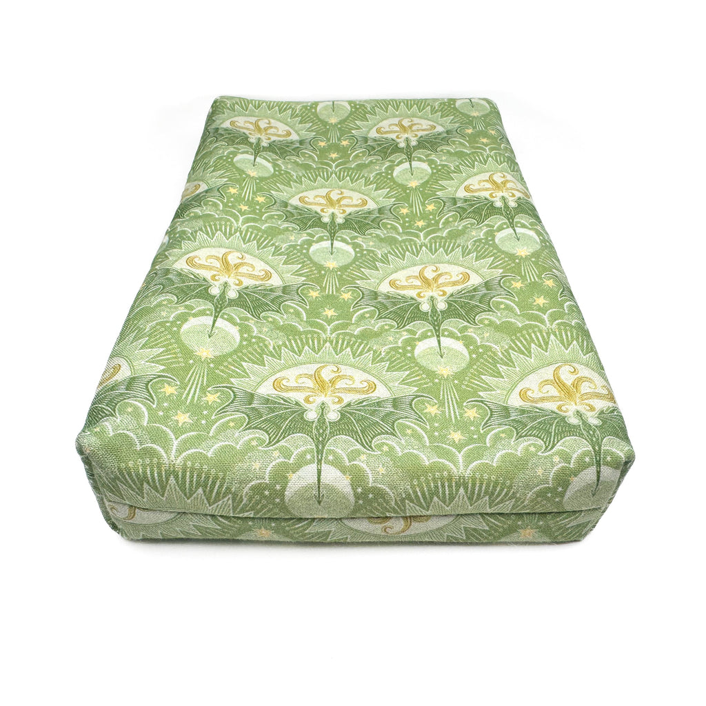 Book Sleeve | green dragons
